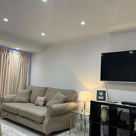 Blessings Of Peace Home Away From Home Cardiff Ngoại thất bức ảnh