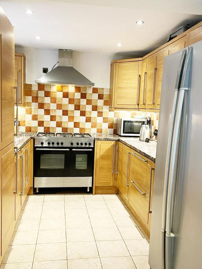 Blessings Of Peace Home Away From Home Cardiff Ngoại thất bức ảnh