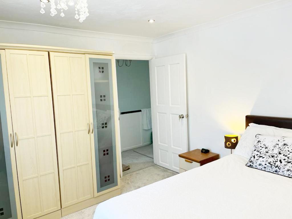 Blessings Of Peace Home Away From Home Cardiff Ngoại thất bức ảnh
